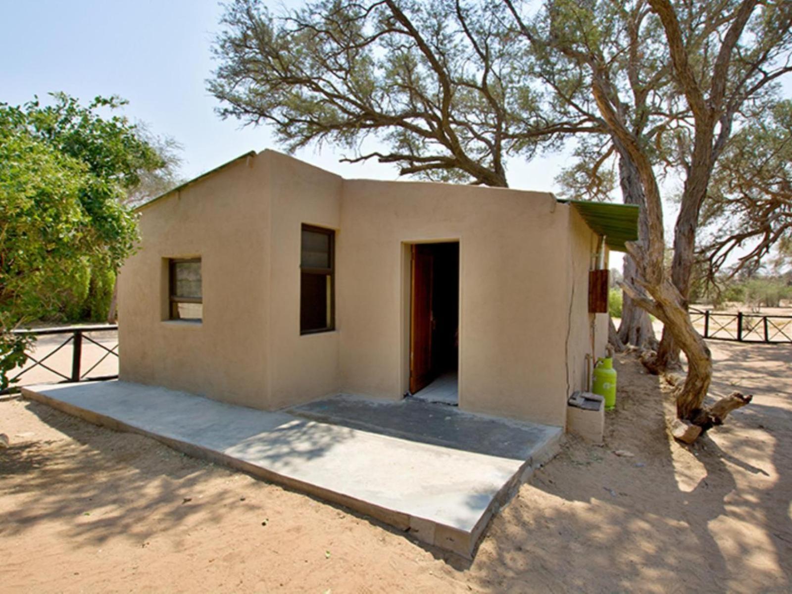 Brandberg White Lady Lodge Uis Exterior photo