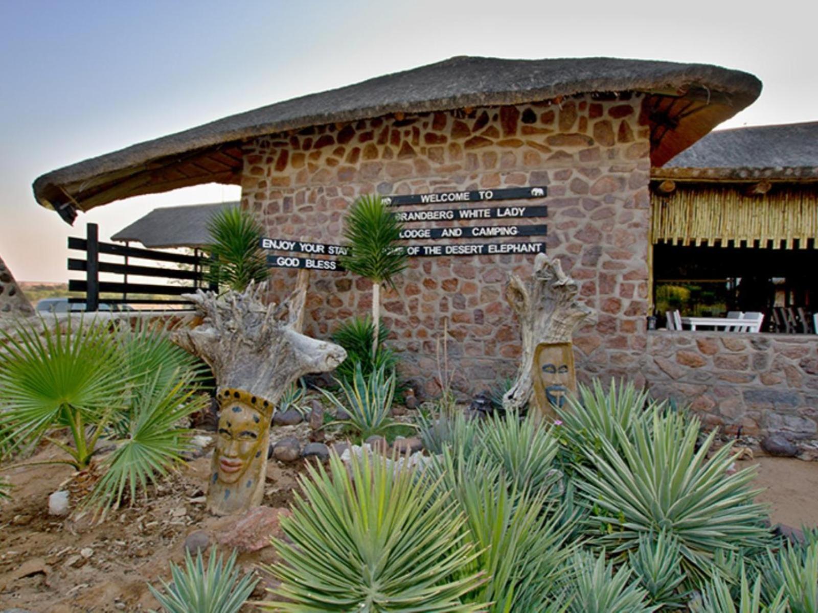 Brandberg White Lady Lodge Uis Exterior photo